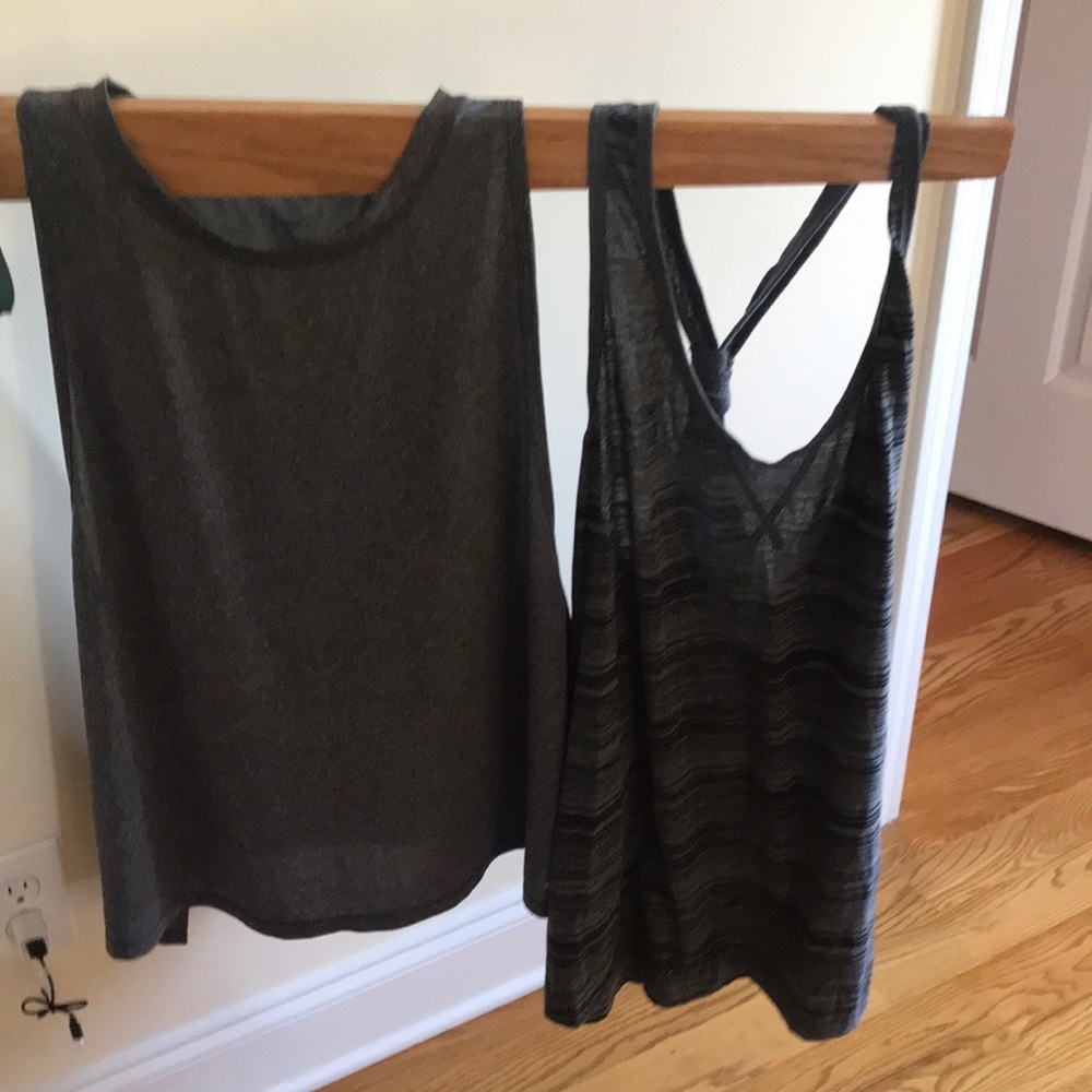 2 Tanks